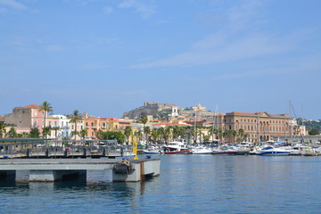 Fototapeta na wymiar Milazzo - panorama dal porto