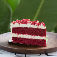 strawberry layer cake