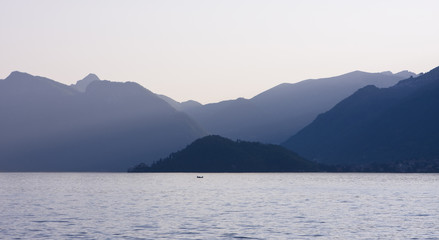 Fototapeta na wymiar Lago di como
