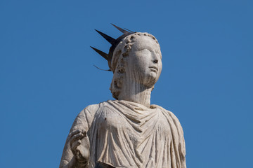 Fototapeta premium Madonna of Verona Statue Detail