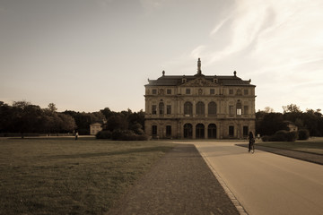 Fototapeta na wymiar Palais im Großen Garten