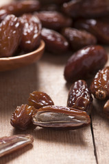  Medjool Dates