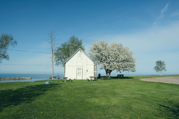 Fototapeta na wymiar Shore of Lake Huron, Michigan, USA