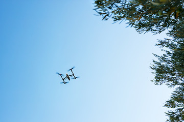 Flying drone