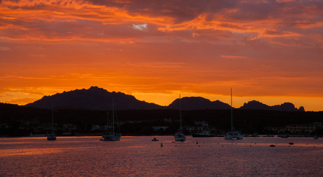 Tramonto sul golfo aranci sardegna