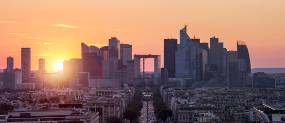 La defense district business in Paris at sunset, view from arc d - obrazy, fototapety, plakaty