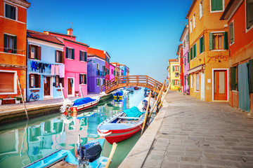 Naklejka na ściany i meble Colorful houses in Burano, Venice, Italy