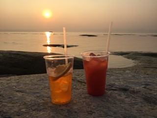 aperitivo aperitivi aperitivo al tramonto spritz aperitivo alcolico aperitivo in spiaggia mare