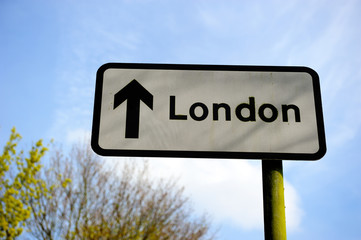 Traffic sign to London
