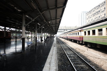 Obraz na płótnie Canvas Thailand train platform