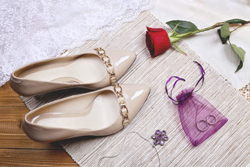Wedding ceremony, Bride accessories