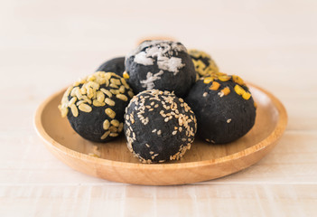 Charcoal potato ball