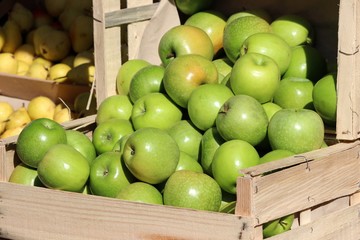 Pommes ' granny smith ' au marché