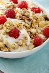 diet breakfast with berry