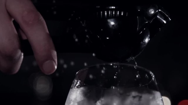 Smashing lime in slow motion