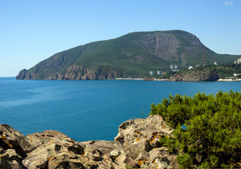Obraz premium View of Mount Ayu-Dag from cape Plaka Crimea