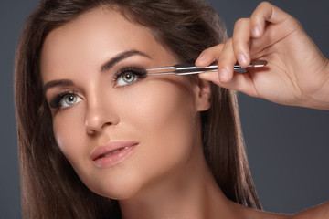 Obraz premium Beautiful woman with eyelash extension