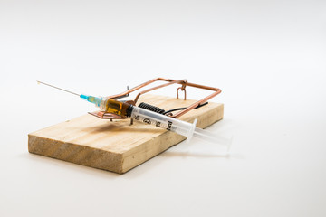 Drug Trap_Needles horizontal