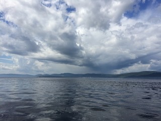 Obraz premium Pluie au loin