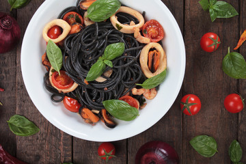 Black spaghetti pasta