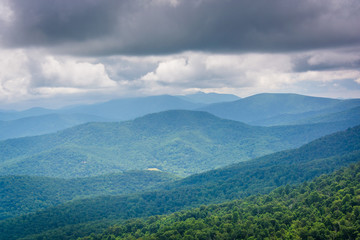 Obraz na płótnie Canvas Layers of the Blue Ridge Mountains, seen from Skyline Drive in S