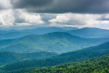 Obraz na płótnie Canvas Layers of the Blue Ridge Mountains, seen from Skyline Drive in S