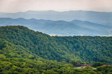 Fototapeta na wymiar View of Skyland Resort and layers of the Blue Ridge Mountains fr