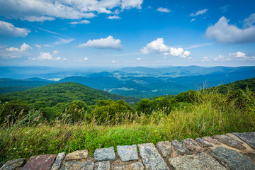 View of the Shenandoah Valley and Blue Ridge Mountains from Skyl