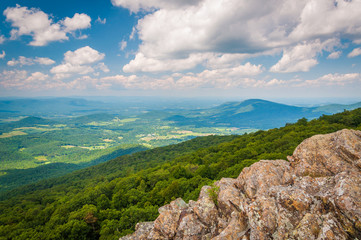 Fototapeta na wymiar View of the Shenandoah Valley from the South Marshall Mountain,