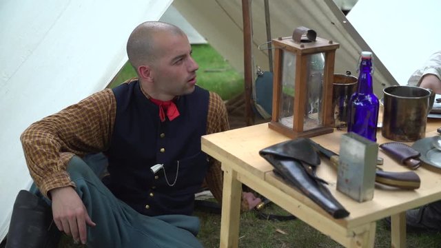 Life of Civil War soldier in camp