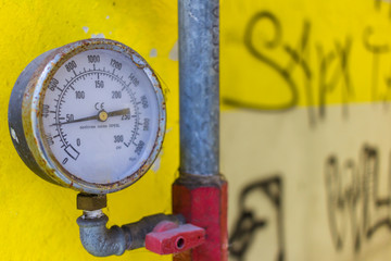 Pressure gauge meter on copper pipes