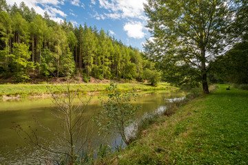 Fototapeta na wymiar See in Thüringen