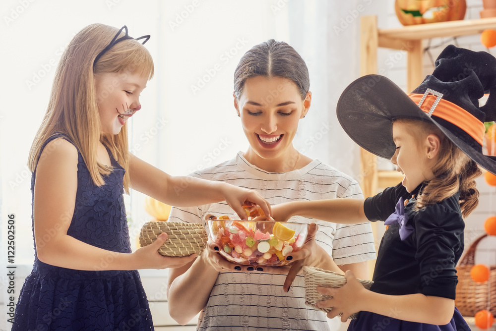 Canvas Prints family celebrating Halloween