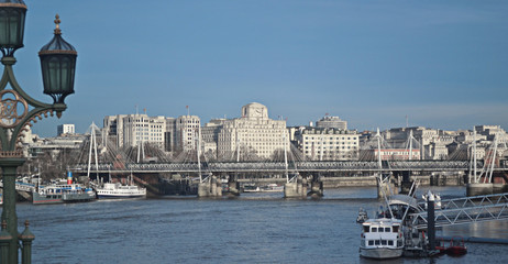 London Skyline England / Panoramablick / Buckingham Palast / Themse