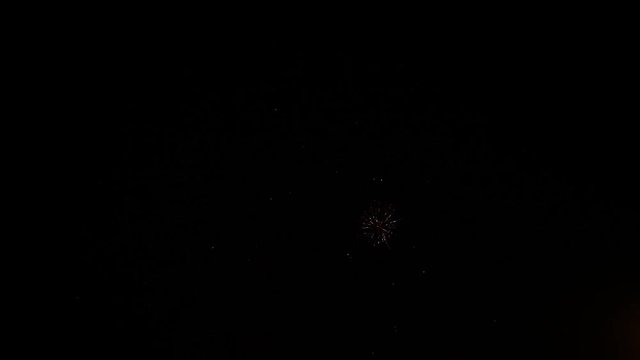 quick little flash of fireworks with a long continuation