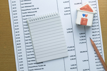 Obraz premium Planning monthly budget, Finance about house concept