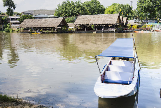 Boat at the lake