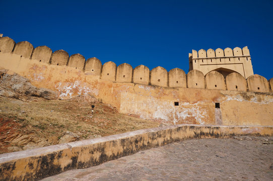 Walls of the Amer Fort (Amber Fort and Amber Palace), a town near Jaipur, Rajasthan state, India. UNESCO World Heritage Site as part of the group Hill Forts of Rajasthan.