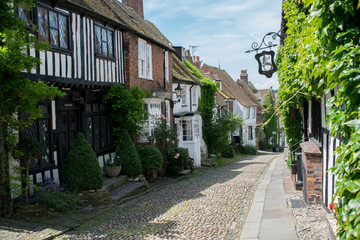Rye old town, mermaid street with Tudor house in the front
