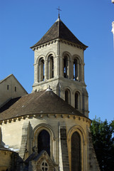Fototapeta na wymiar Chevet de l’église Saint-Pierre de Montmartre à Paris, France