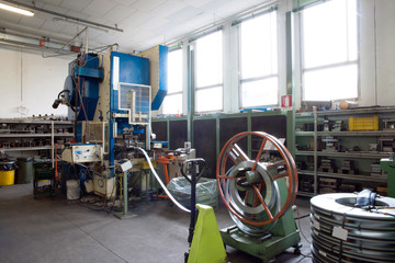 Workshop - Metal forming press