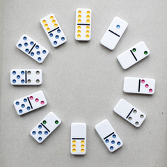 Dominoes clock