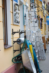 store building tools