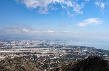 Vistas de la ciudad de Málaga desde puerto paloma