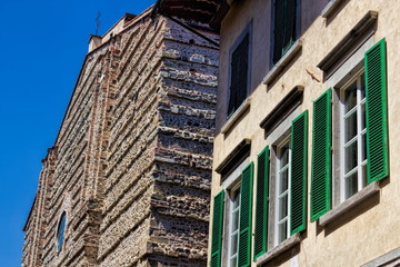 Fototapeta premium Pistoia, Architektur-Kontraste
