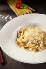 Pasta with Mushrooms and Parmesan