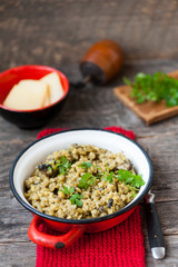 Risotto with brown rice, mushrooms and turmeric