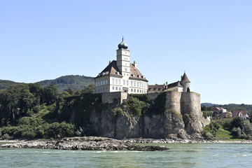 Fototapeta na wymiar Schonbuhel Medieval Castle