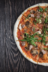 Pizza with chicken and mushrooms