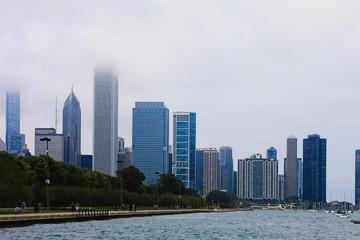 Obraz premium View of Chicago city center on a misty day